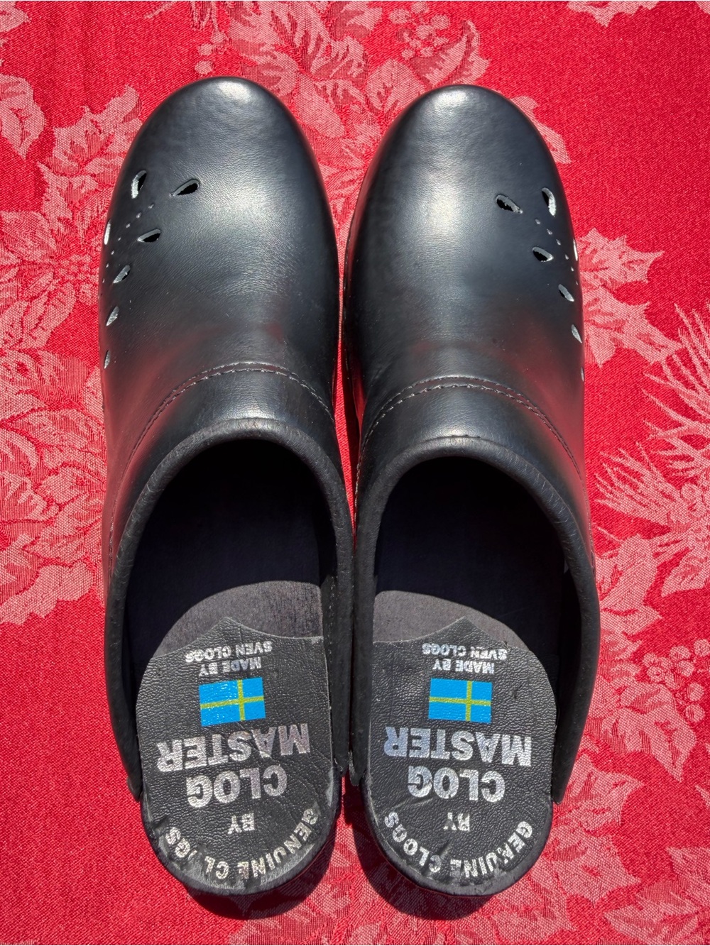 Clogs - Picture 7 of 10